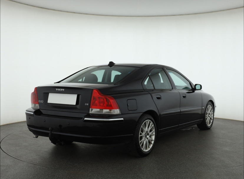 Volvo S60, 2005