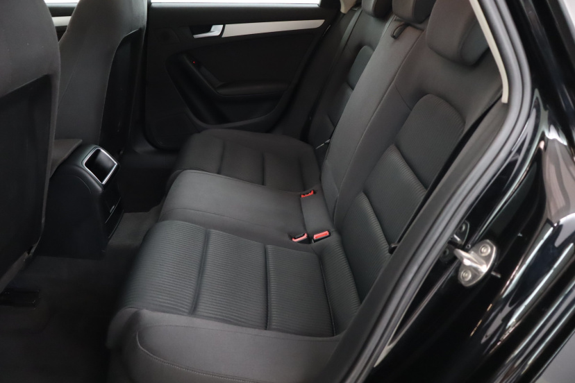 Audi A4, 2010