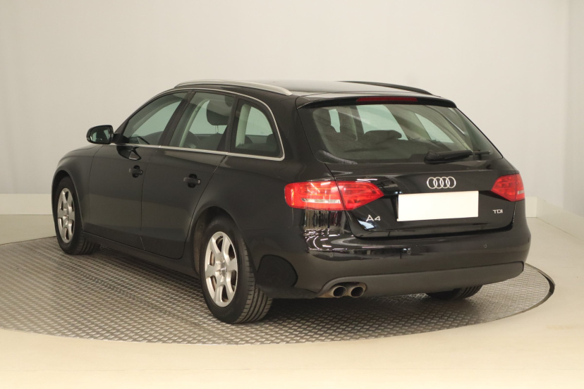 Audi A4, 2010