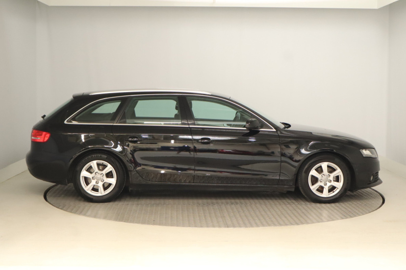 Audi A4, 2010