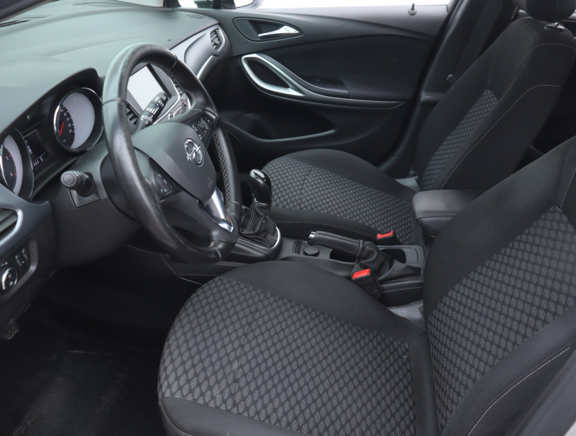 Opel Astra, 2018