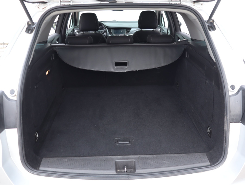 Opel Astra, 2018