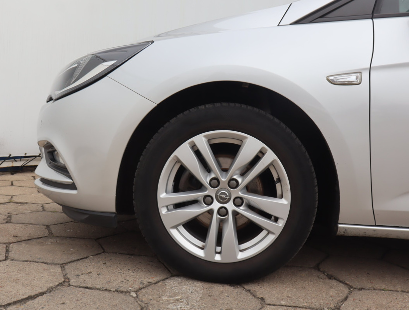 Opel Astra, 2018