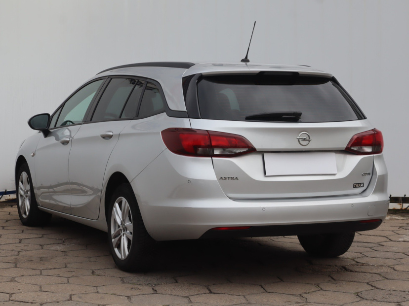 Opel Astra, 2018