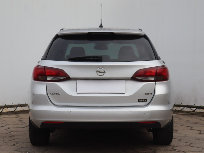 Opel Astra, 2018