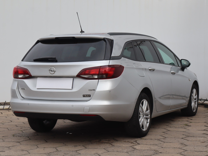 Opel Astra, 2018