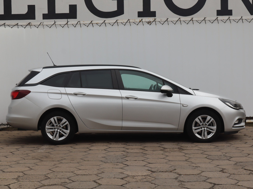 Opel Astra, 2018