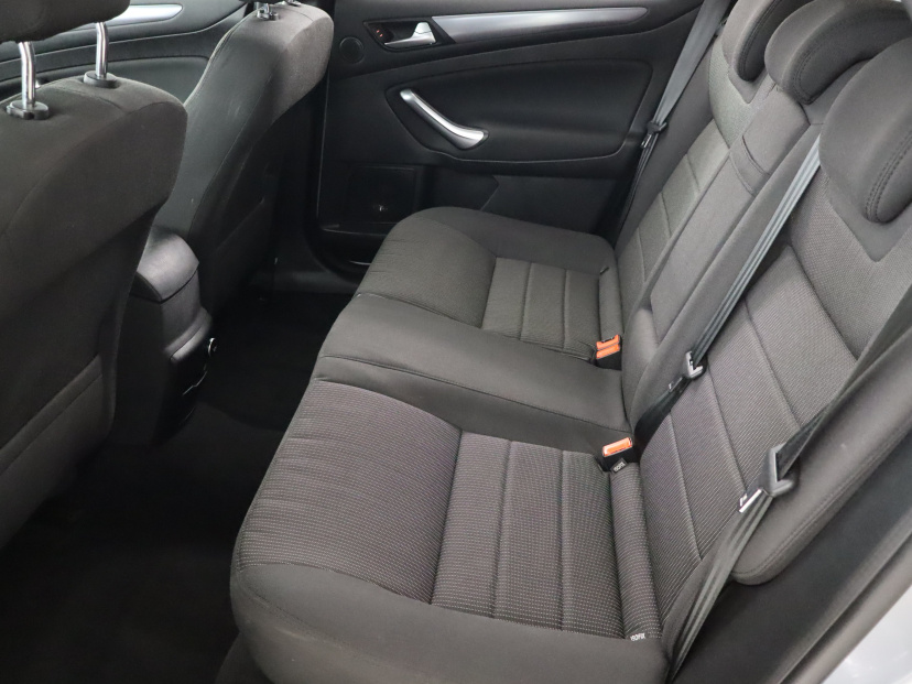 Ford Mondeo, 2013