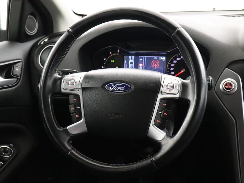 Ford Mondeo, 2013