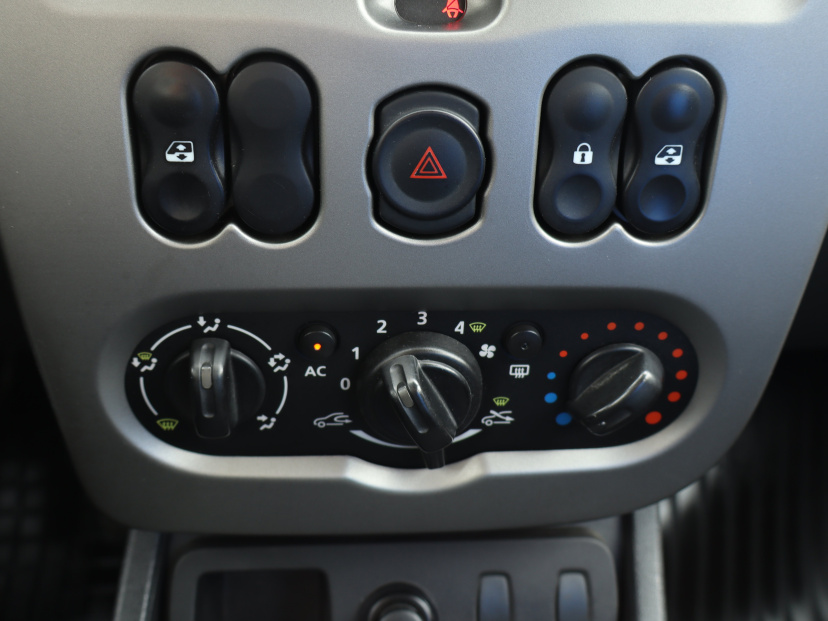 Dacia Duster, 2012