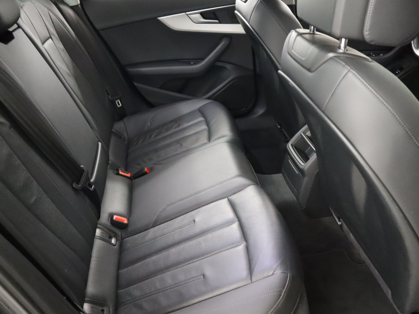 Audi A4, 2016