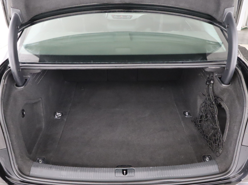 Audi A4, 2016