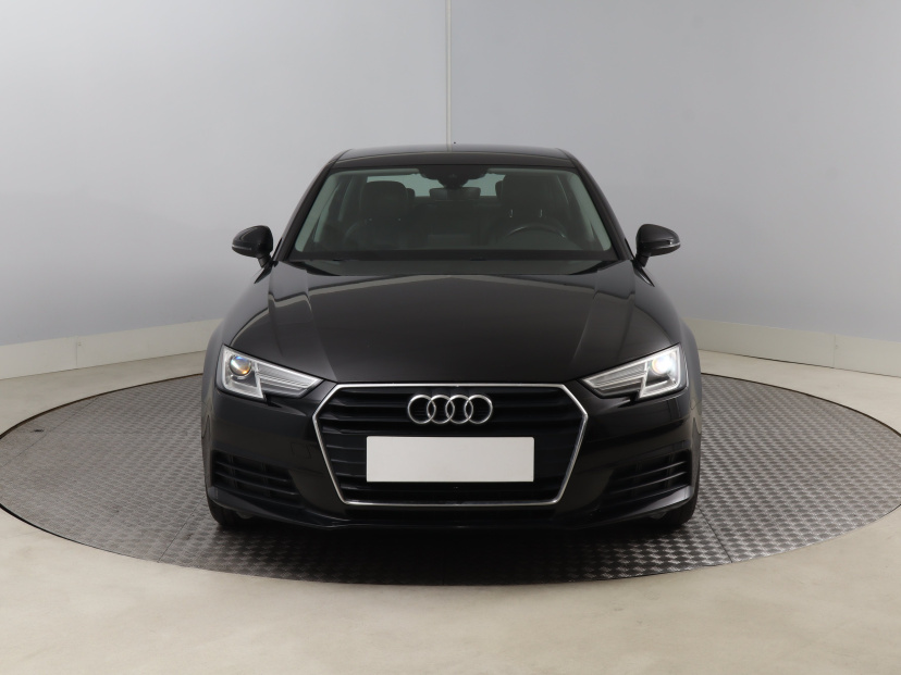 Audi A4, 2016
