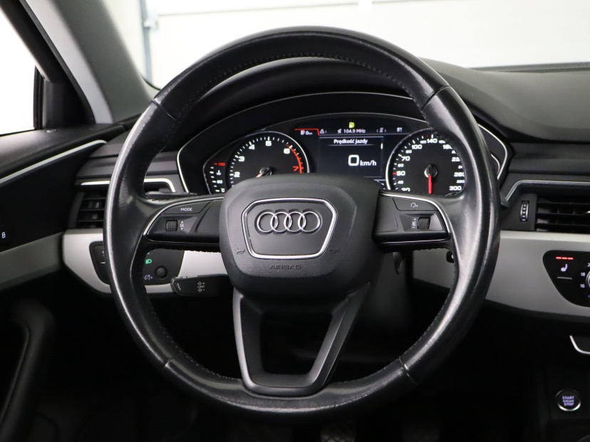 Audi A4, 2016