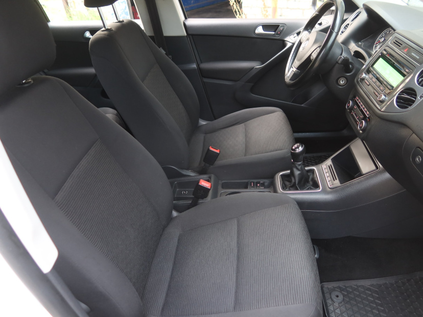 Volkswagen Tiguan, 2012