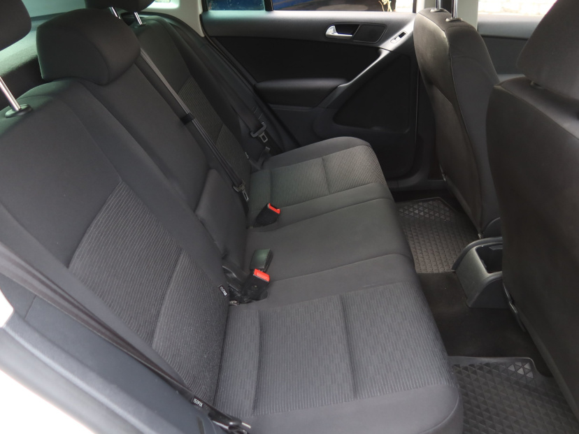 Volkswagen Tiguan, 2012