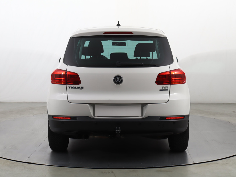 Volkswagen Tiguan, 2012