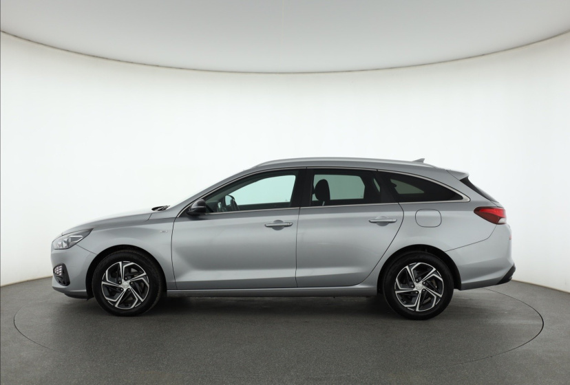 Hyundai i30, 2023