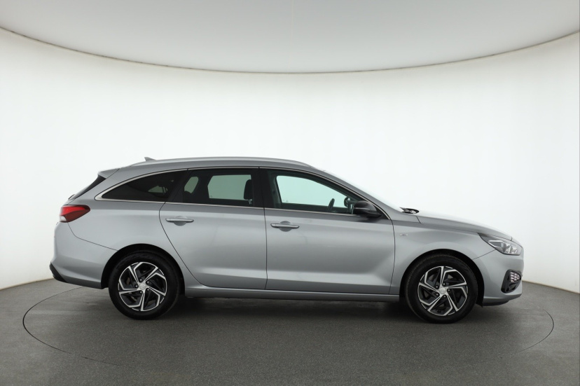 Hyundai i30, 2023