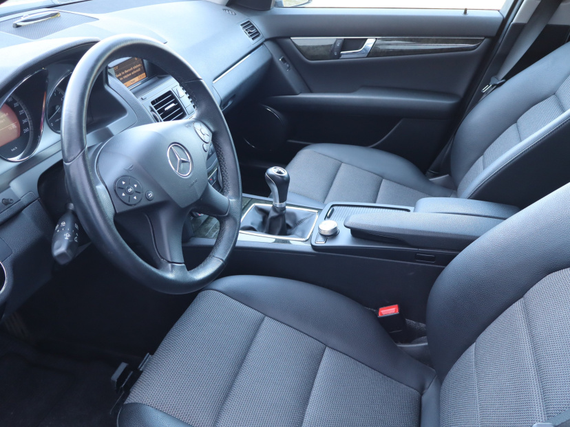 Mercedes-Benz C, 2011