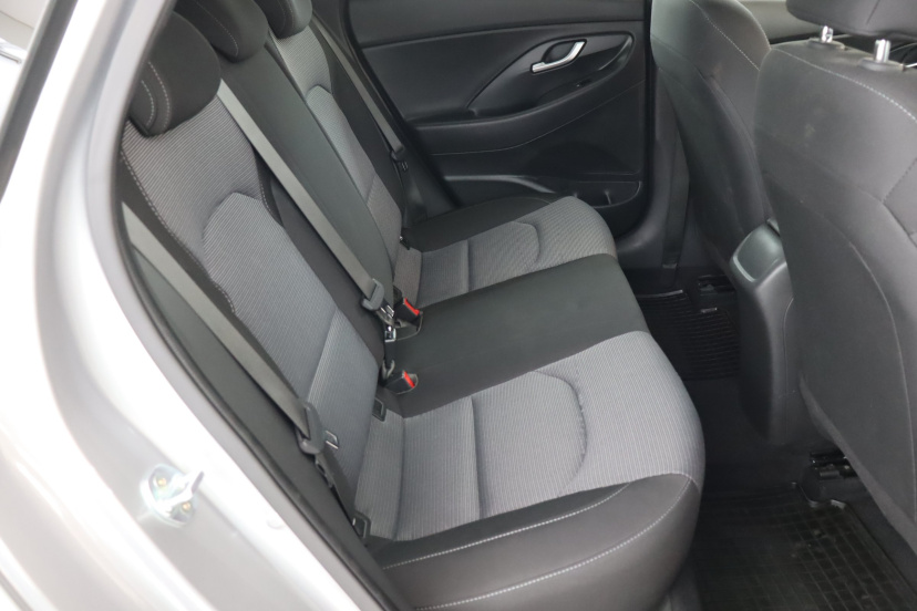 Hyundai i30, 2022