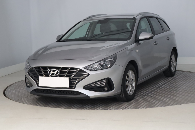 Hyundai i30, 2022