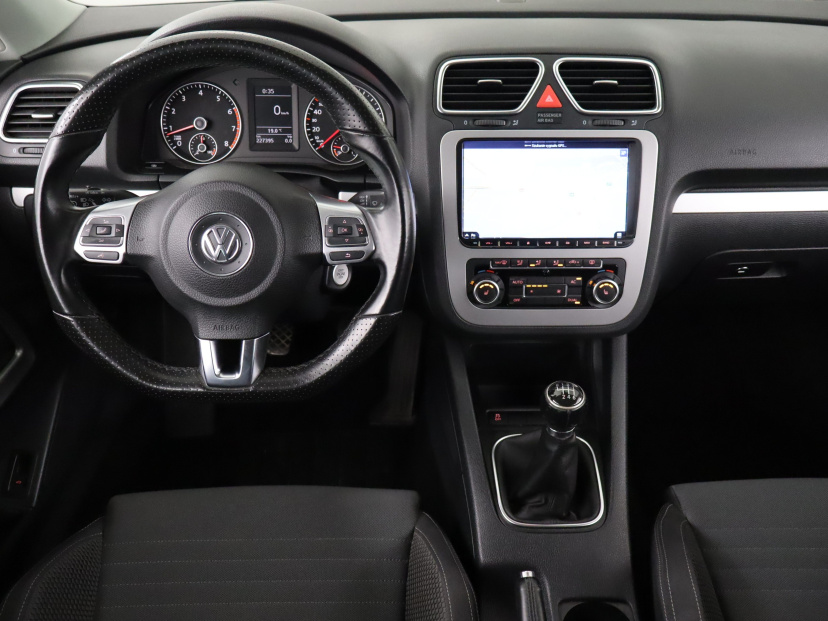 Volkswagen Scirocco, 2010
