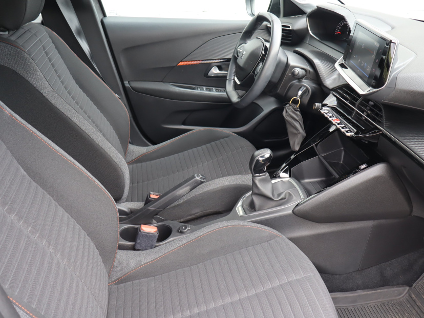 Peugeot 208, 2022
