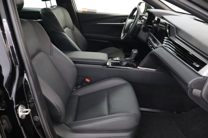 Toyota Camry, 2025