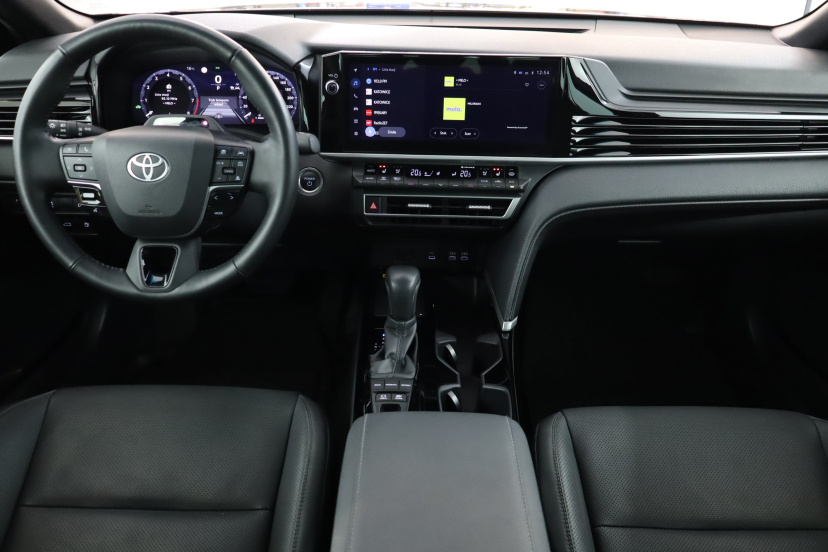 Toyota Camry, 2025