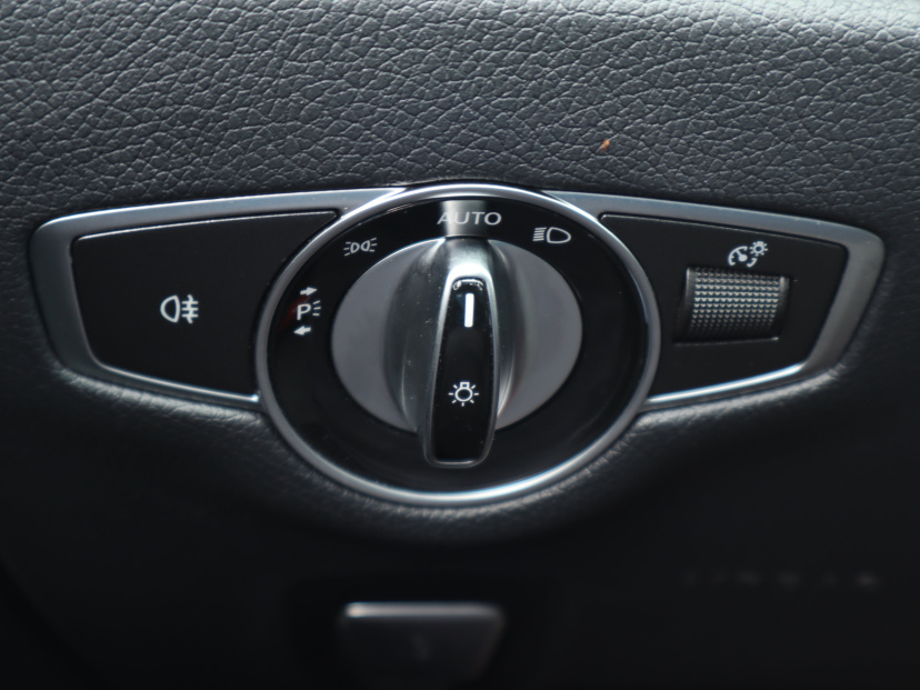 Mercedes-Benz E, 2019