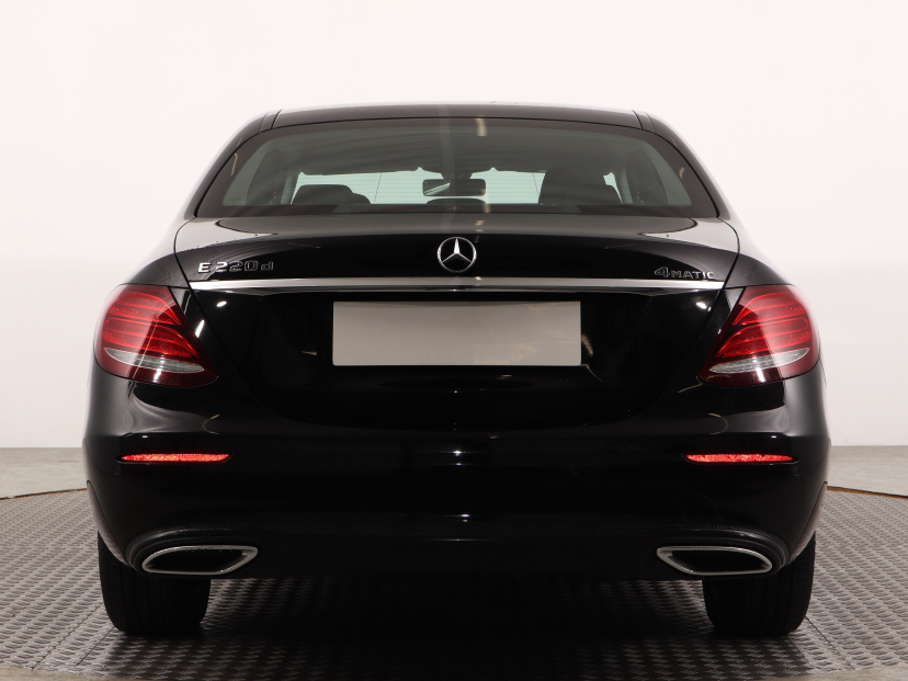 Mercedes-Benz E, 2019