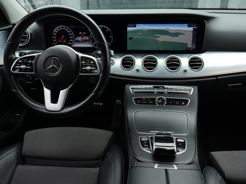 Mercedes-Benz E, 2019