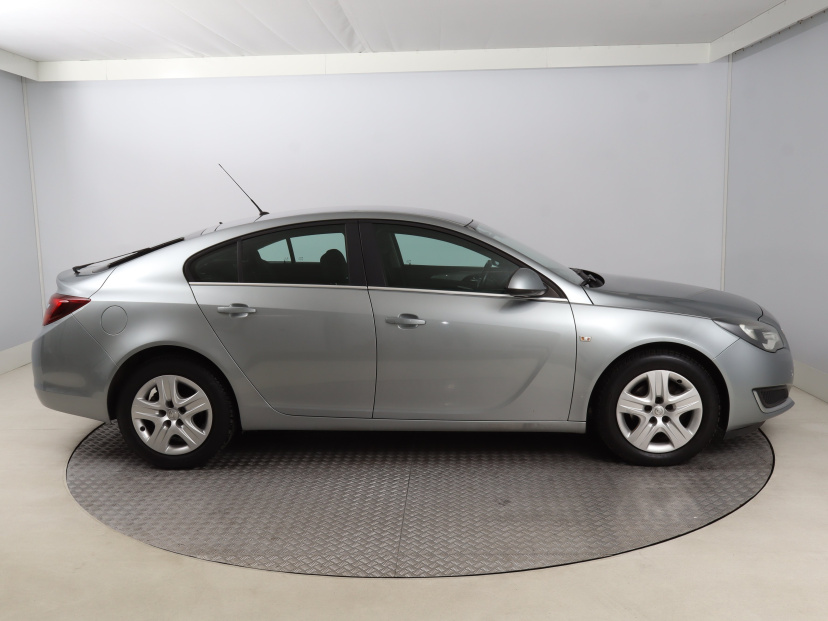 Opel Insignia, 2015