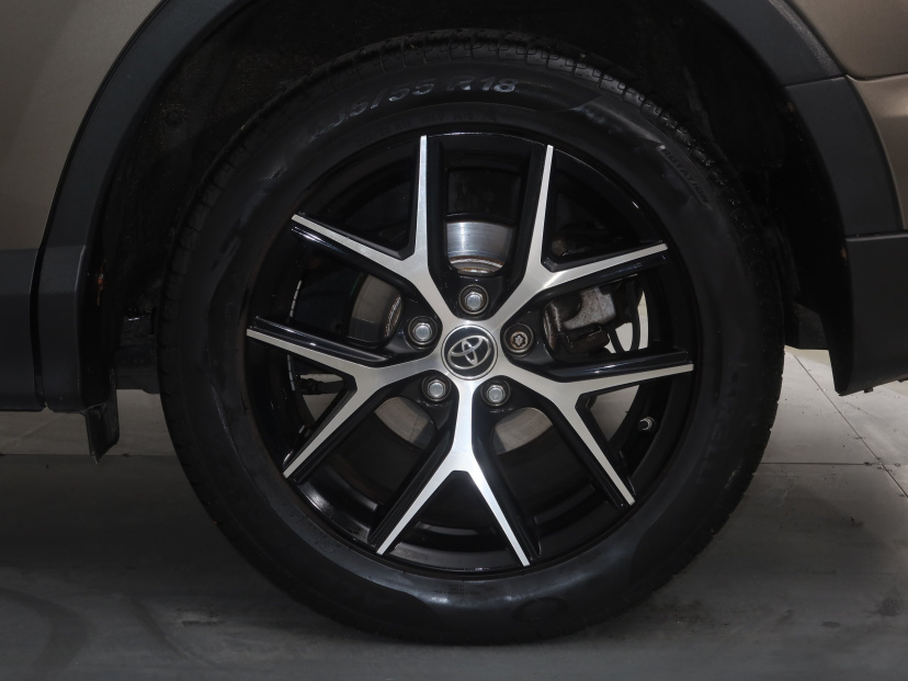 Toyota RAV 4, 2016
