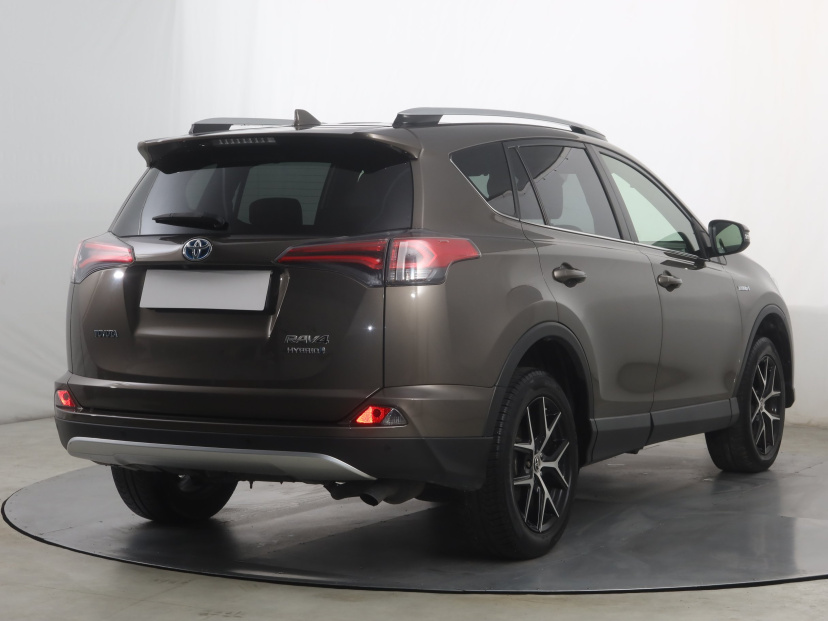 Toyota RAV 4, 2016