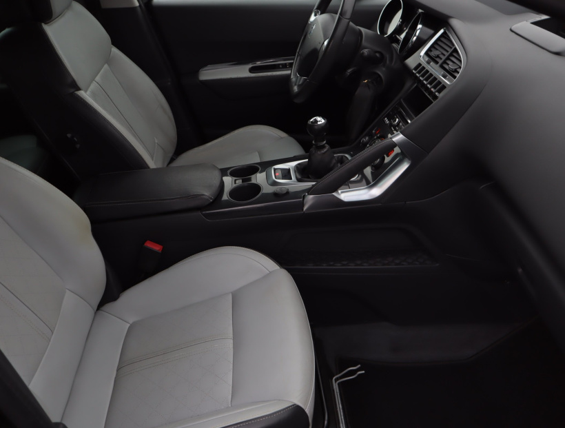 Peugeot 3008, 2013