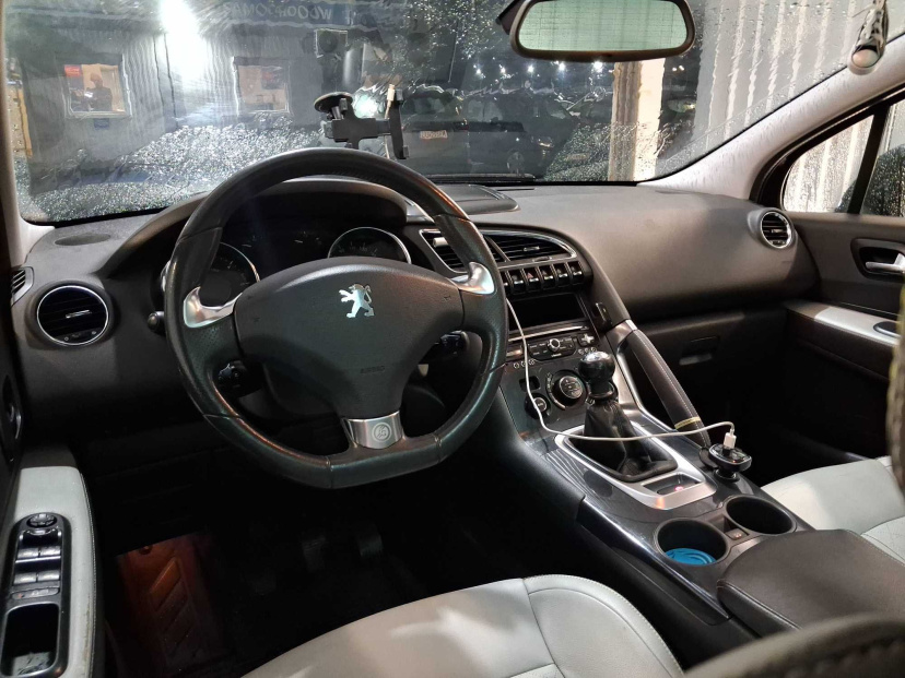 Peugeot 3008, 2013