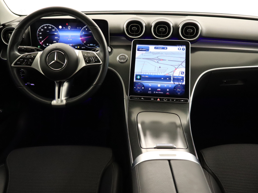 Mercedes-Benz C, 2022