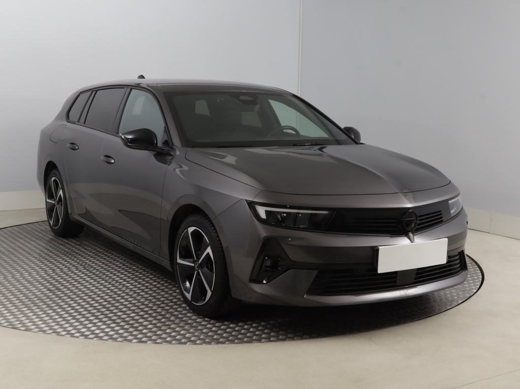 Opel Astra, 2024