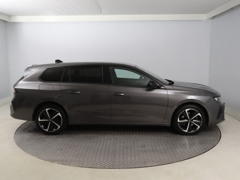 Opel Astra, 2024