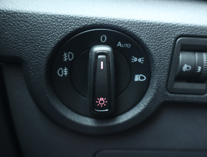 Volkswagen T-Cross, 2019