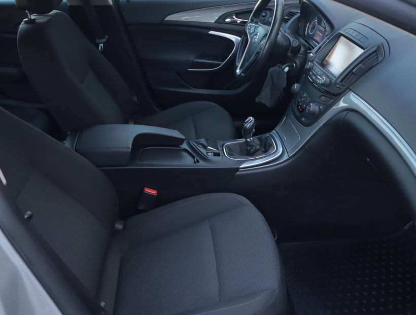 Opel Insignia, 2013