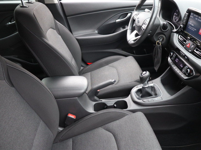 Hyundai i30, 2021