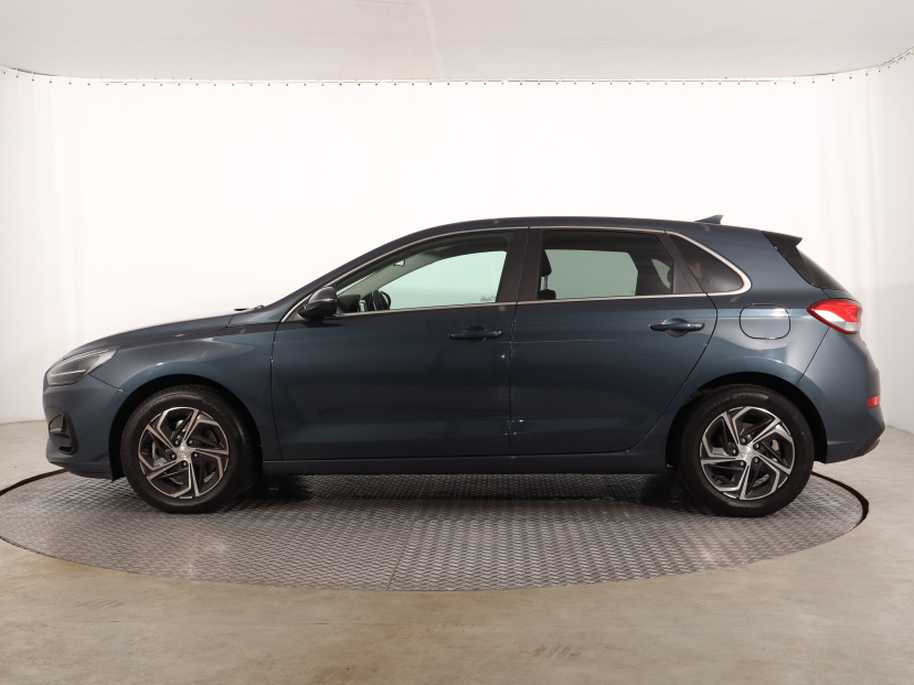 Hyundai i30, 2021