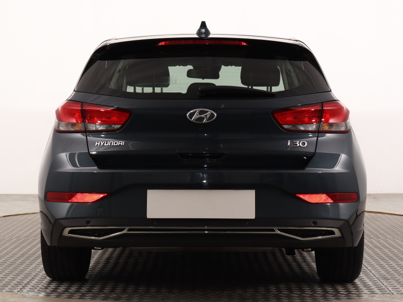 Hyundai i30, 2021