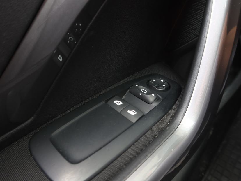 Peugeot 2008, 2017