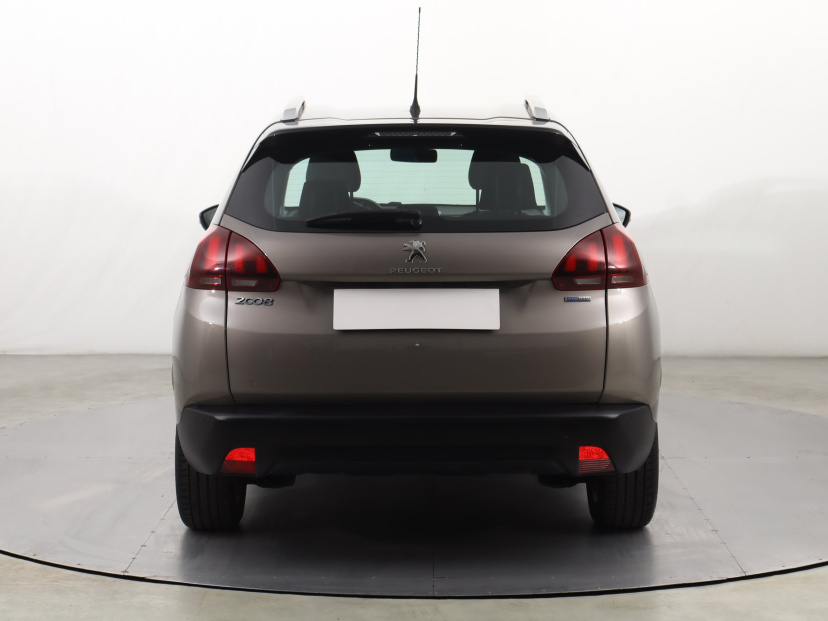 Peugeot 2008, 2017