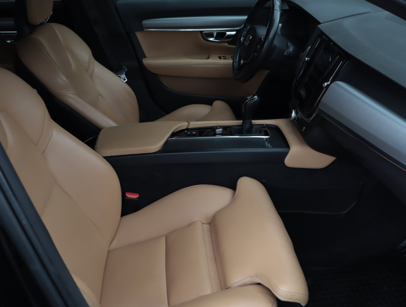 Volvo V90, 2018