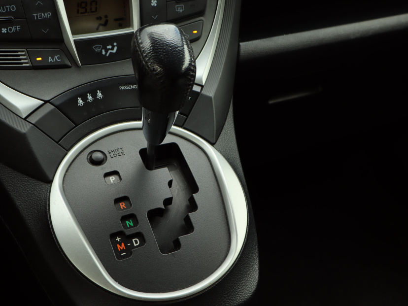 Toyota Verso-S, 2012